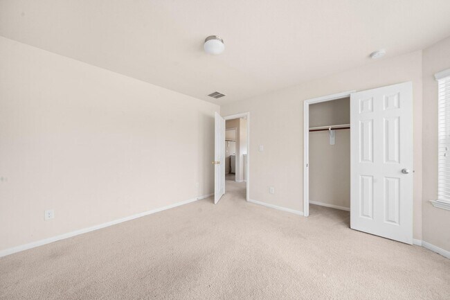 Building Photo - 7502 Autumn Sun Dr