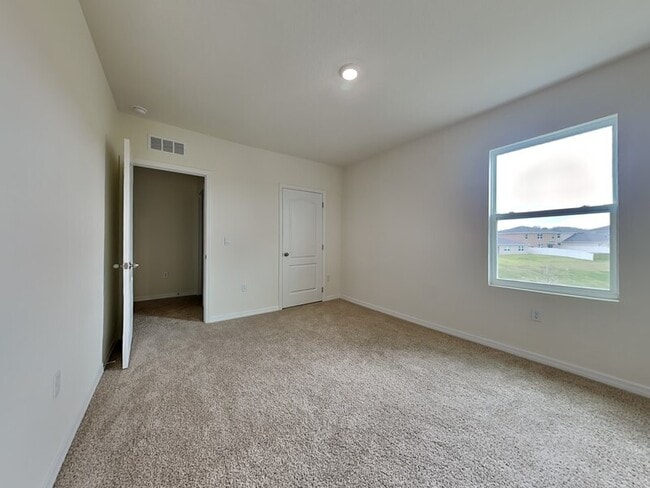 Building Photo - 5246 Mahogany Dr
