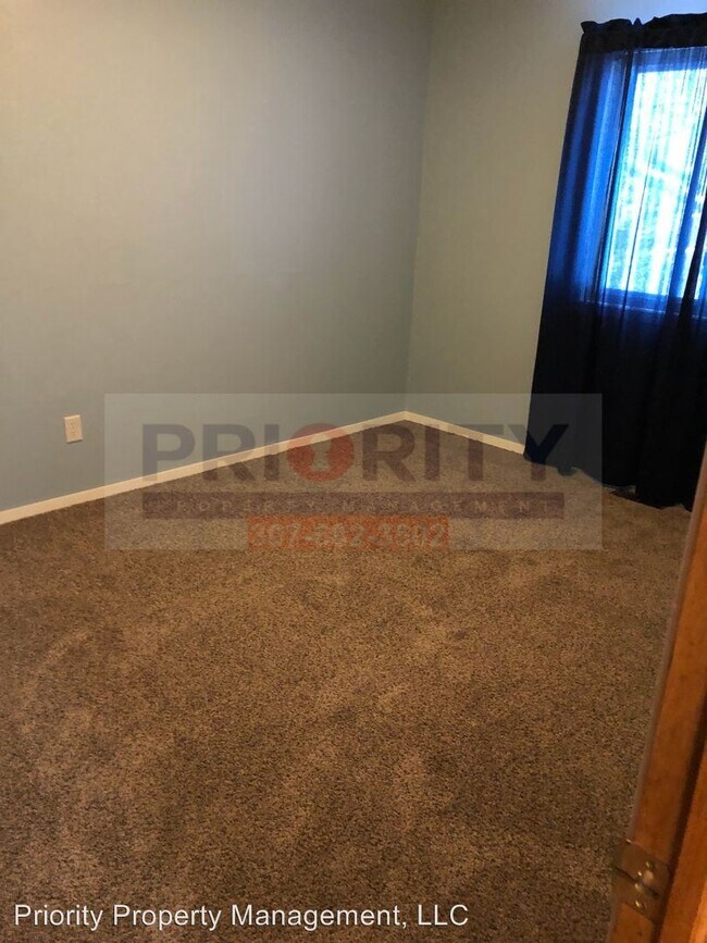 Building Photo - 5 br, 2.5 bath House - 802 Ventura Ave