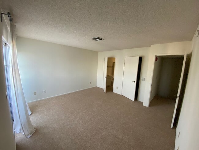 Building Photo - 1540 S Centinela Ave