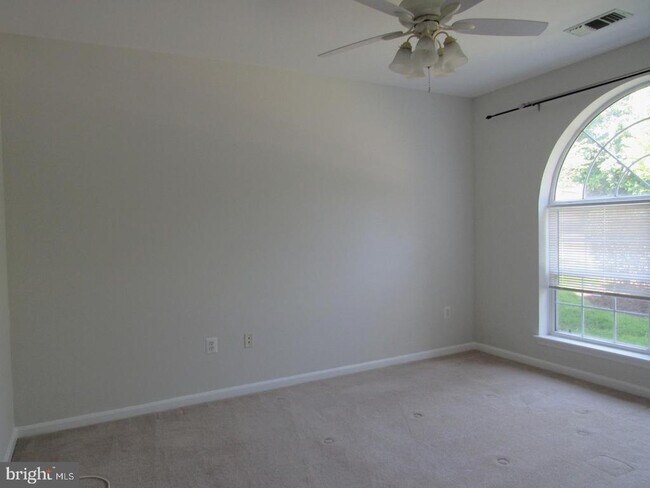 Building Photo - 4561 Strutfield Ln