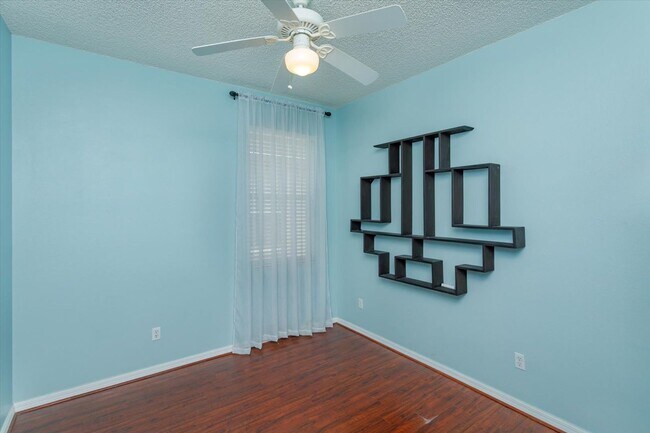 Building Photo - High Ceilings, Gourmet Kitchen, and a Playground – Where Life's Little Pleasures Meet!