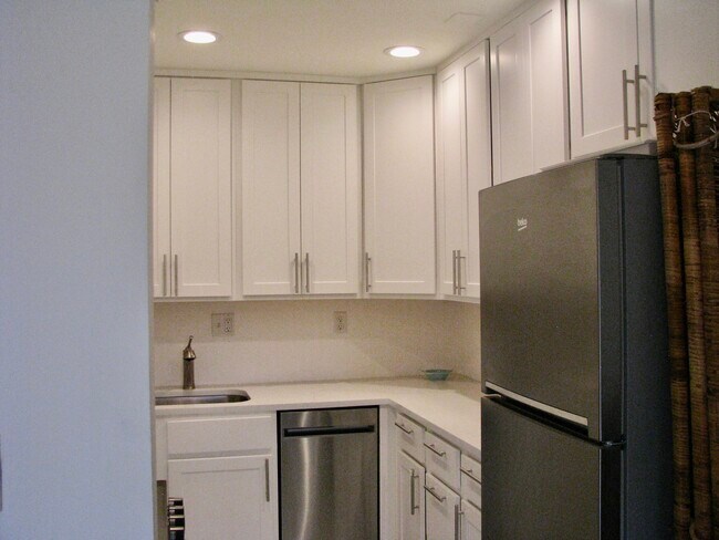 Building Photo - 2600 S Kanner Hwy