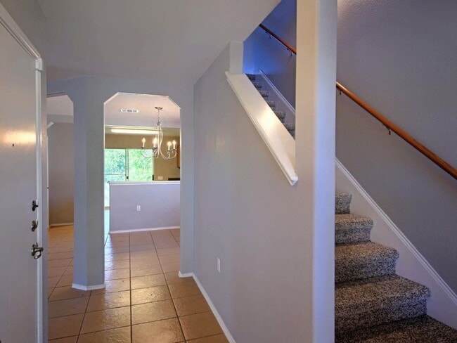 Building Photo - 9109 Indigo Sky Dr