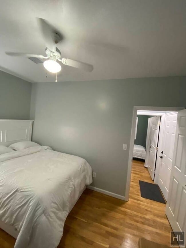 Building Photo - 180 STREET