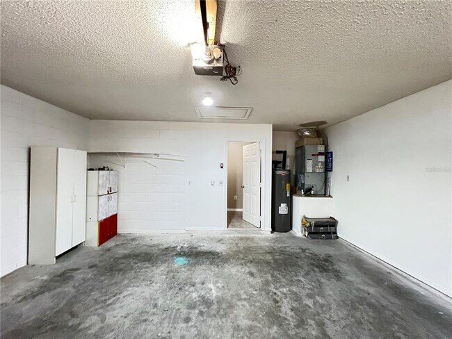 Building Photo - 1357 Woodwind Dr