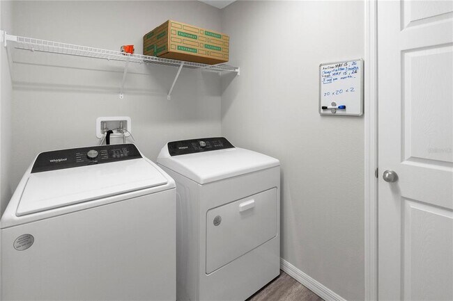 Building Photo - 12737 Tannencrest Dr