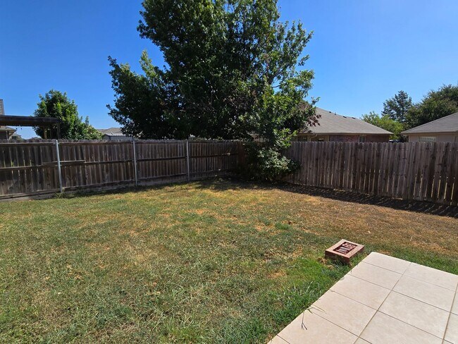 Building Photo - 5820 Show Master Ln