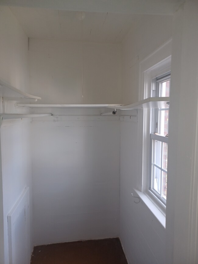 Walk in closet #2 - 674 S 5th Ave