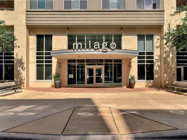 Building Photo - 54 Rainey St