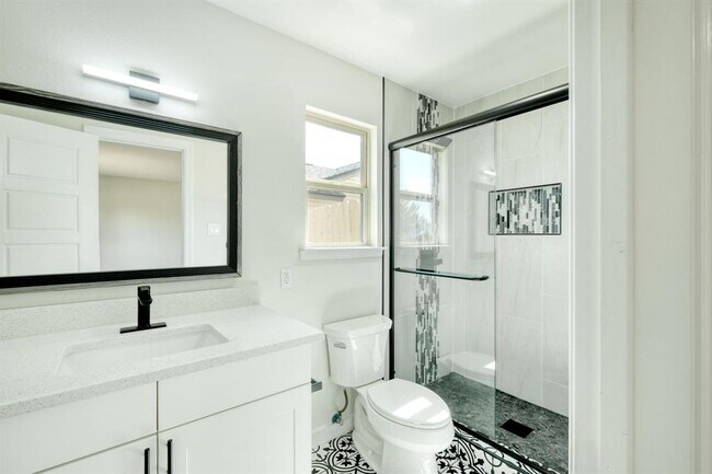 Building Photo - 1702 Wagon Gap Dr