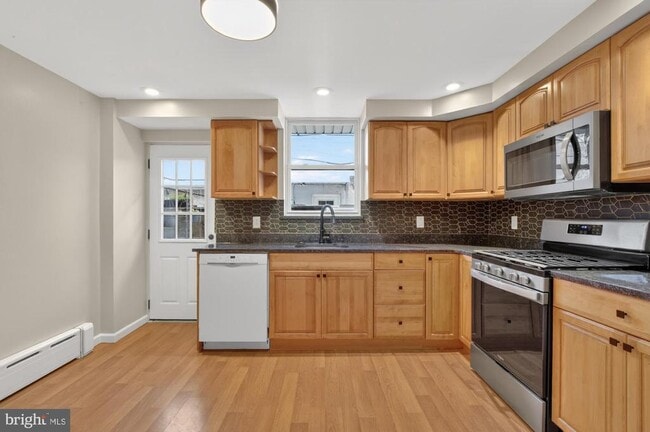 Building Photo - 1908 S Jessup St