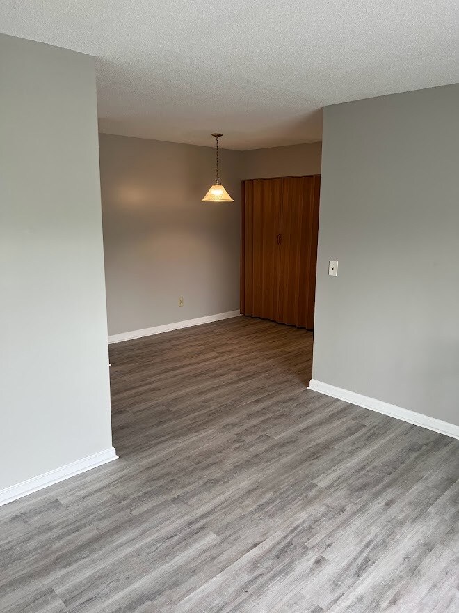 Building Photo - 509 Mystic Dr Unit H