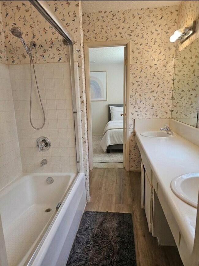 Building Photo - 6311 N 74th St