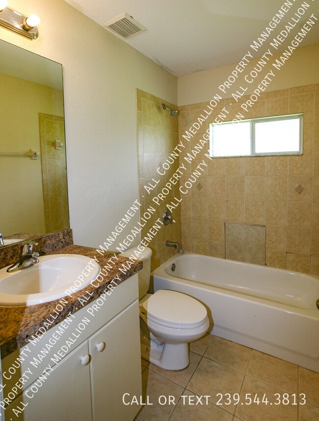 Building Photo - 4614 25th St SW