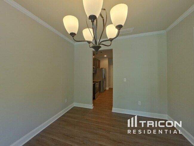 Building Photo - 142 Massey Ln