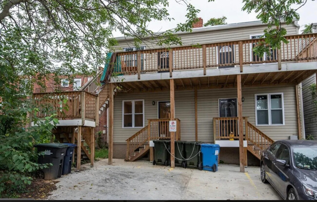 Building Photo - 1363 Childress St NE