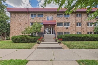 Building Photo - 2630 Pleasant Ave