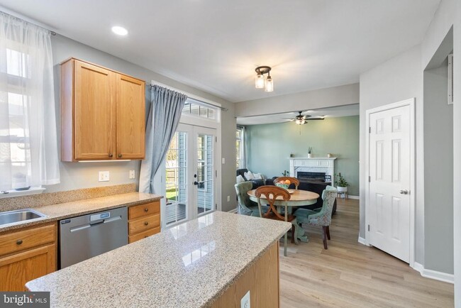 Building Photo - 6 Beau Ridge Dr