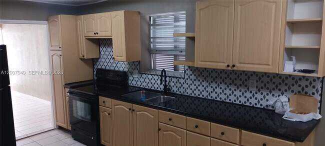 Building Photo - 2272 SW 8th St