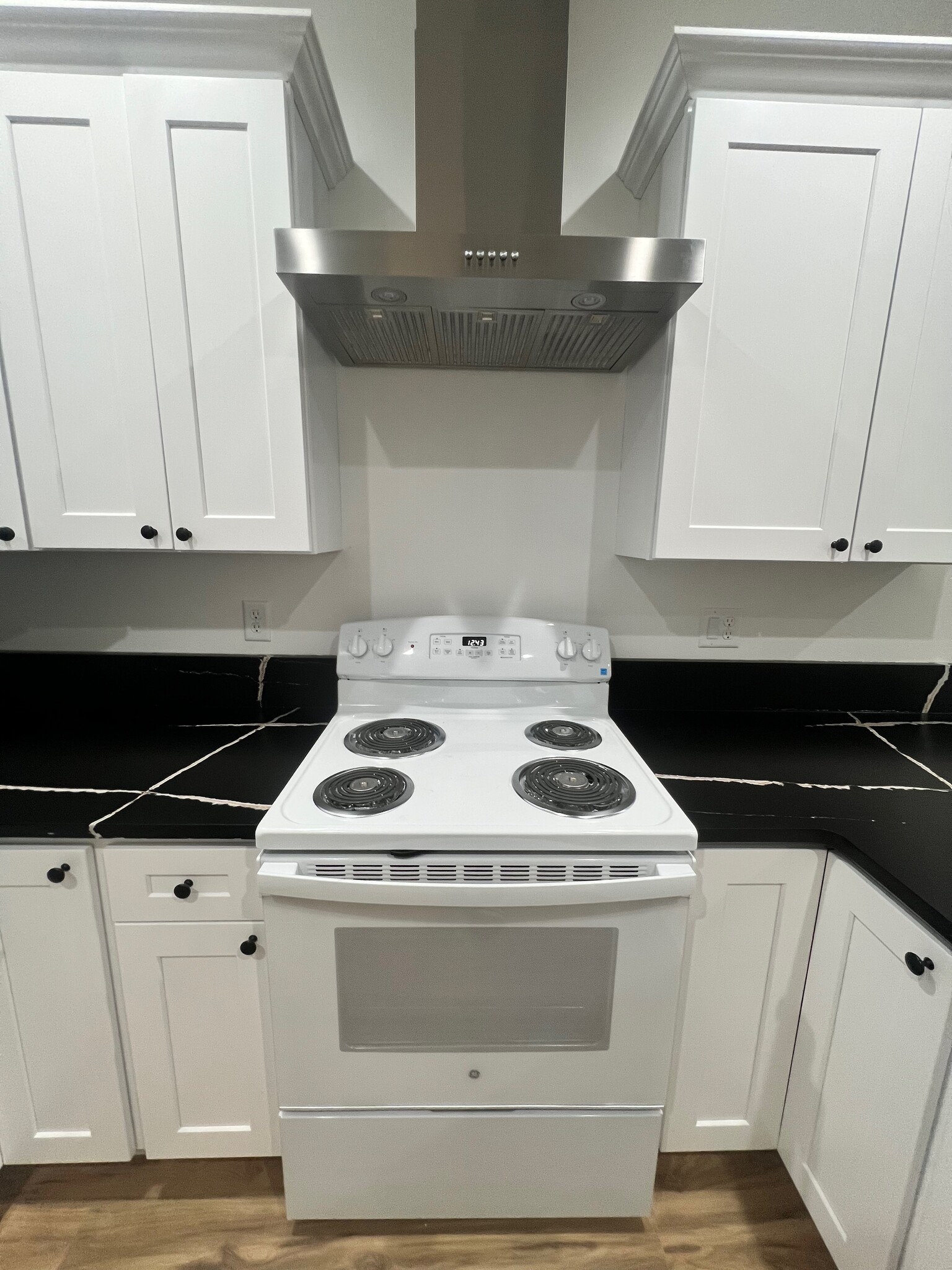 New stove - 119 Grant Dr