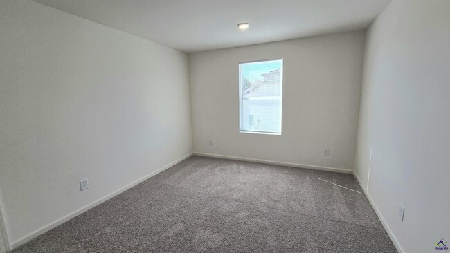 Building Photo - 502 Liberty Hall Dr