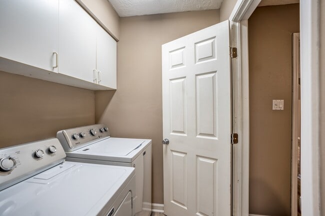 Building Photo - 11662 Tamina Trail