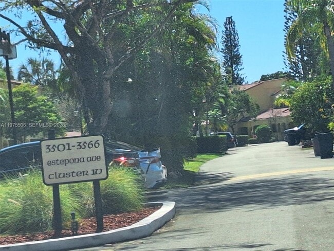 Building Photo - 3512 Estepona Ave