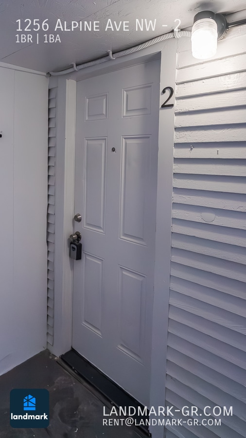 Building Photo - 1256 Alpine Ave NW