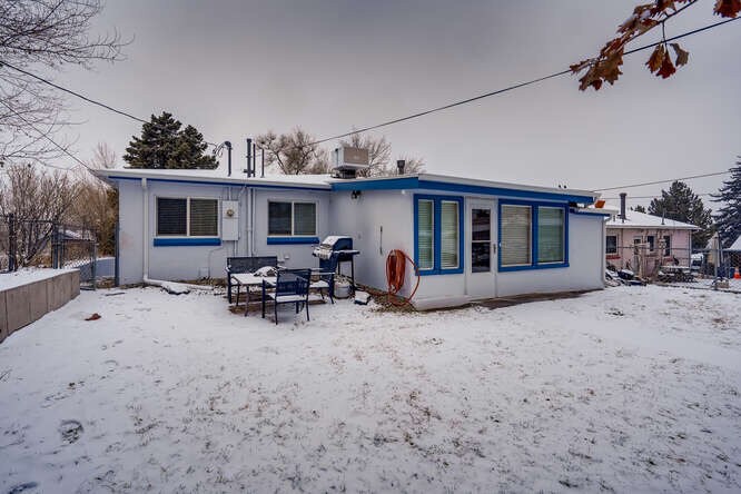 Building Photo - 3740 S Delaware St