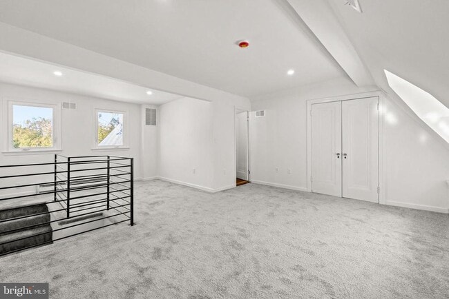 Building Photo - 2814 Bellevue Terrace NW