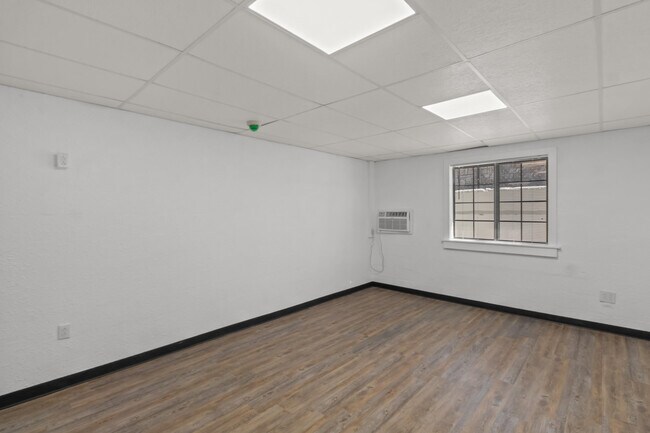 Building Photo - 164 Forsyth-Taneyville Rd