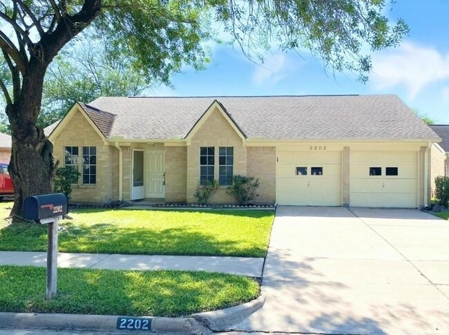 Primary Photo - 2202 Windy Meadow Dr