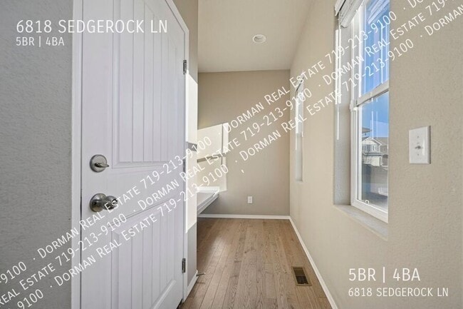 Building Photo - 6818 Sedgerock Ln