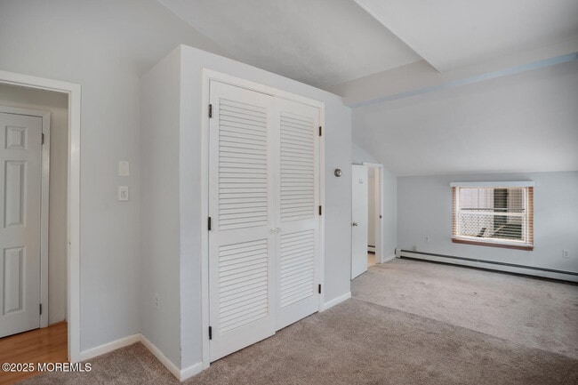 Building Photo - 9 Admiral Dr