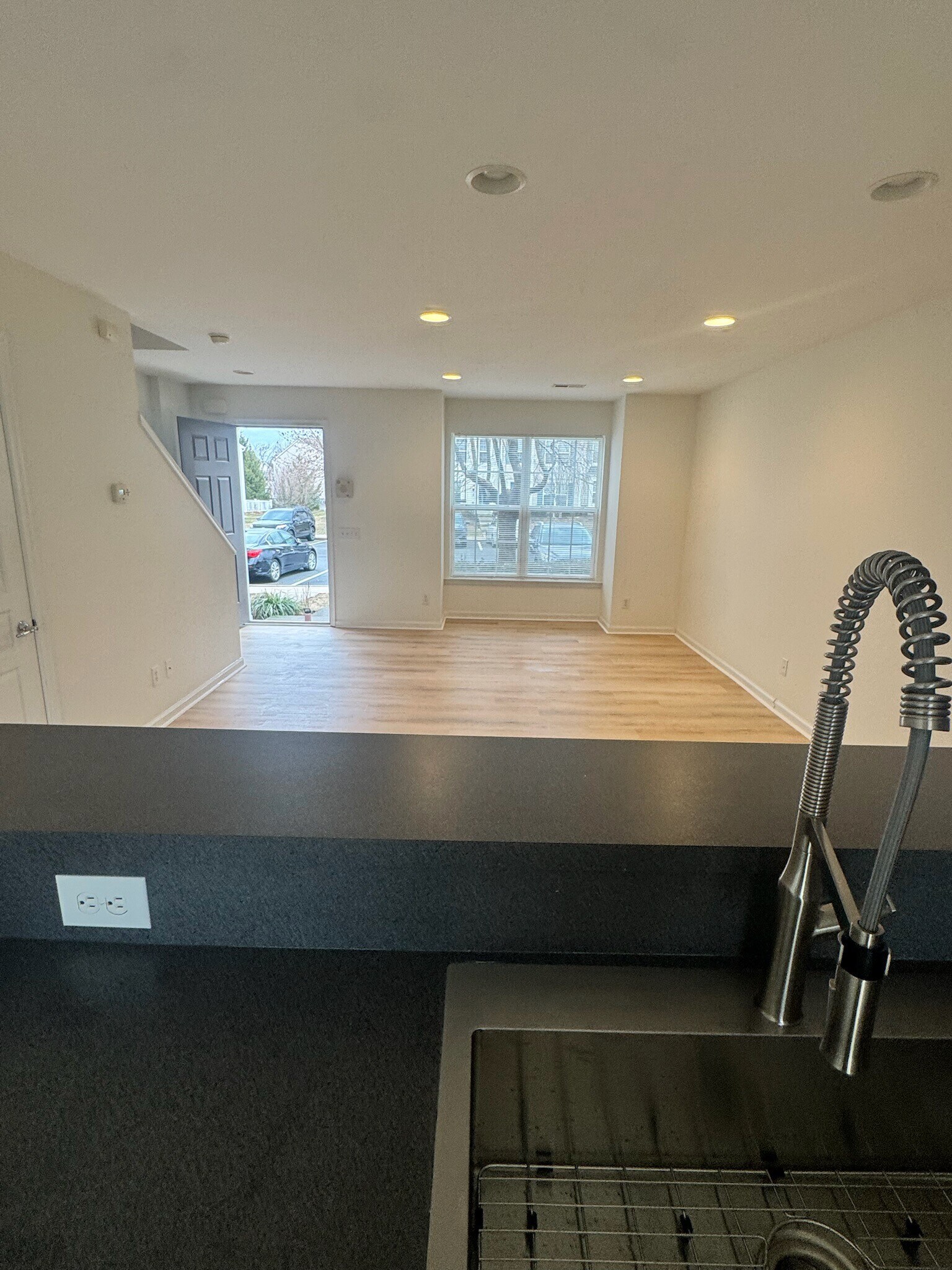 Building Photo - 1496 Artisan Ct