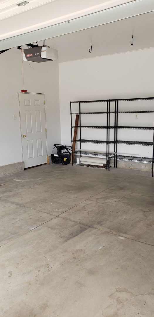 Building Photo - Charming Split-Level 3bed 2 bath Home in Medical Lake with Spacious Layout & Natural Light - Comi...