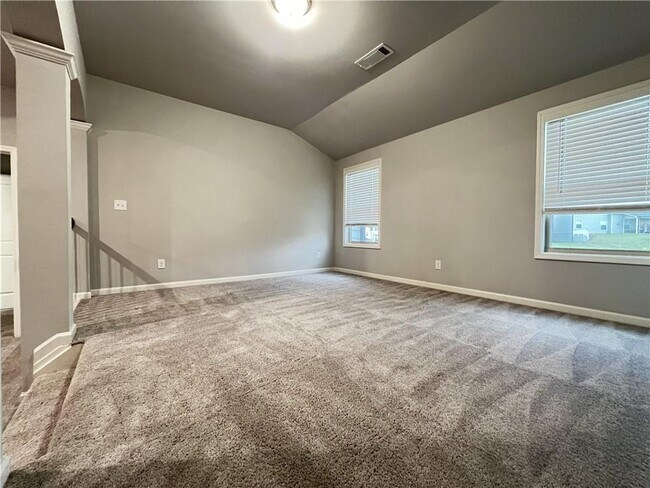 Building Photo - 4675 Silver Oak Dr SW