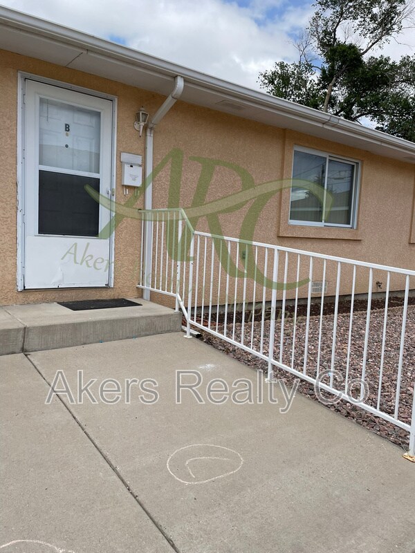 Building Photo - 2726 Poplar St