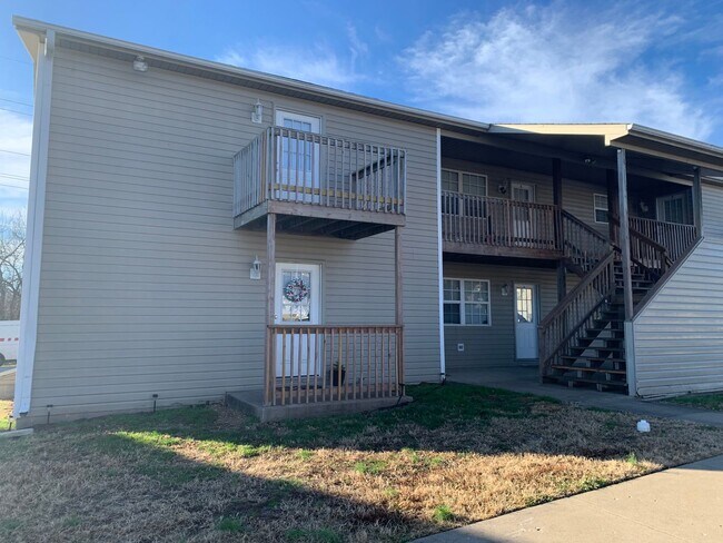 Building Photo - 2 Bedroom 1 Bathroom Apartment Near MSSU C...