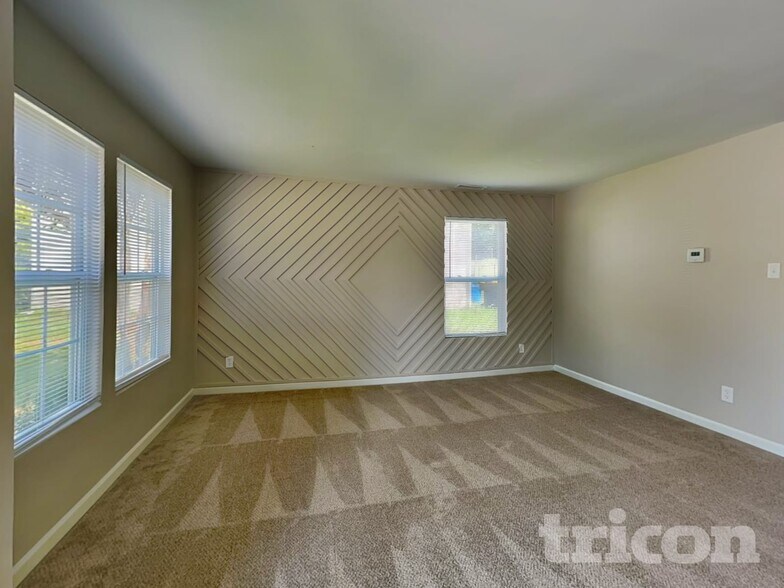 Building Photo - 6817 Wandering Creek Dr