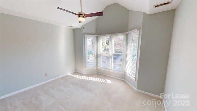 Building Photo - 414 Clarkson Green St