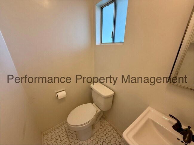 Building Photo - Stunning 3 Bed/2.5 Bath + Shop w/ Resident Benefits Package & $0 Security Deposit Option