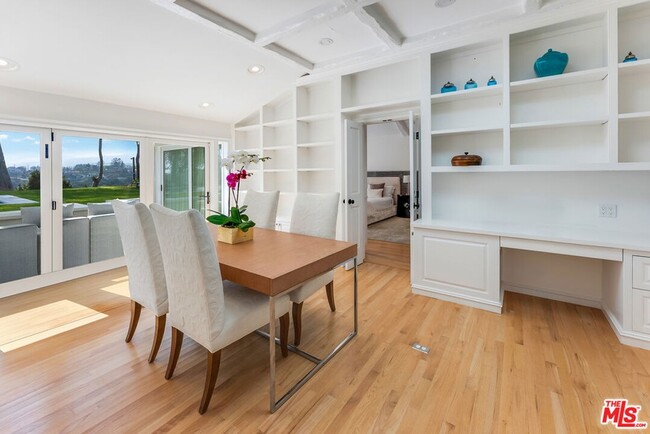 Building Photo - 797 Amalfi Dr