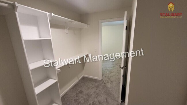 Building Photo - 15824 Riley St