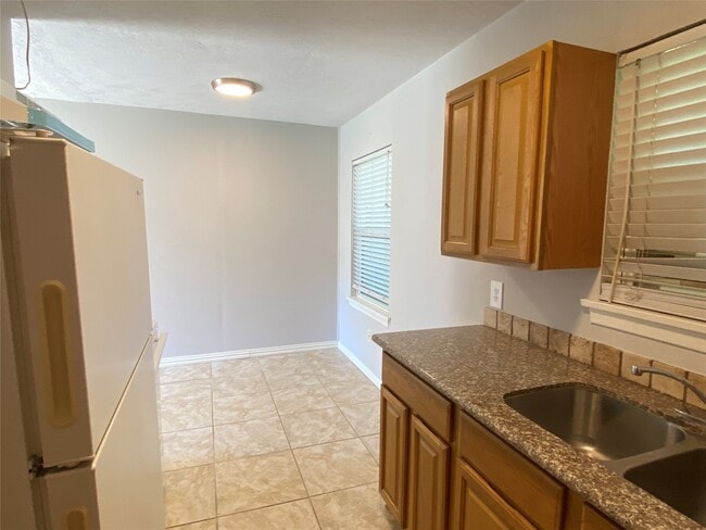 Building Photo - 311 S 3rd St