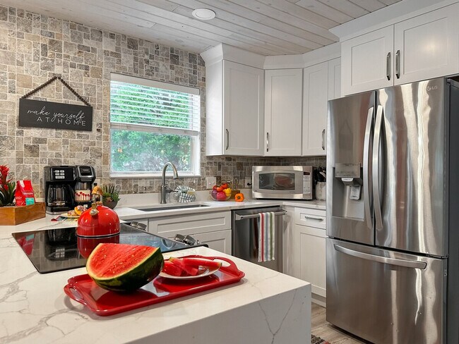 Building Photo - 4507 Luke Ave