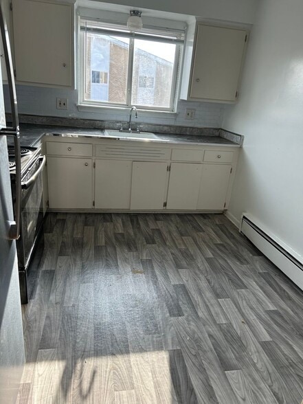 Building Photo - 29206 Longview Ave