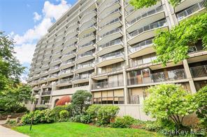 Building Photo - 15 Stewart Pl