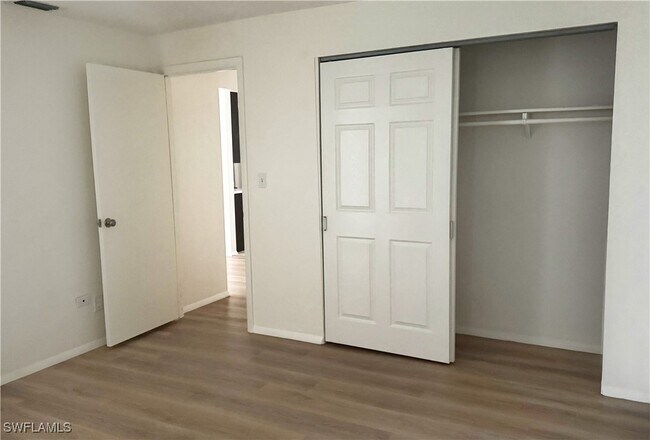 Building Photo - 757 95th Ave N